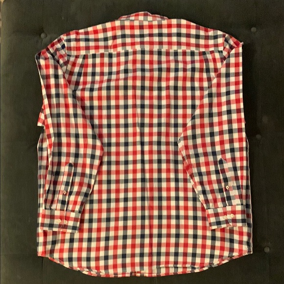 Gently used Old Navy button up long sleeve collared shirt - Men’s size XXL - Picture 3 of 6